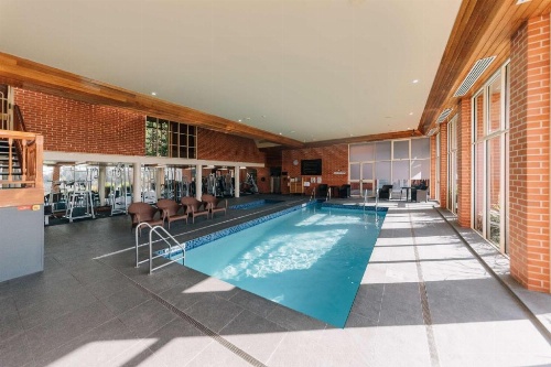 Country Club Tasmania Launceston image 13